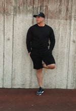 Įkelti vaizdą į galerijos rodinį, Juodas trikotažo kostiumas su šortais