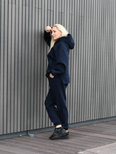 Įkelti vaizdą į galerijos rodinį, Mėlynas laisvalaikio kostiumas su pūkiu