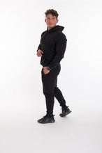 Įkelti vaizdą į galerijos rodinį, Juodos spalvos džemperis
