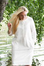 Įkelti vaizdą į galerijos rodinį, Balta lininė suknelė