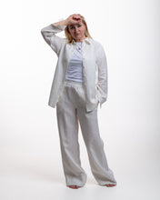 Įkelti vaizdą į galerijos rodinį, Baltas lino kostiumas su kelnėmis