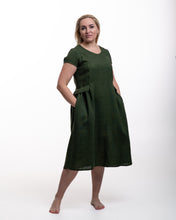 Įkelti vaizdą į galerijos rodinį, Chaki spalvos lininė suknelė ,,Smiltė"
