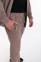 Įkelti vaizdą į galerijos rodinį, Kreminis laisvalaikio kostiumas su bomberiu