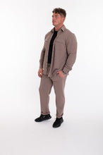 Įkelti vaizdą į galerijos rodinį, Kreminis laisvalaikio kostiumas su bomberiu