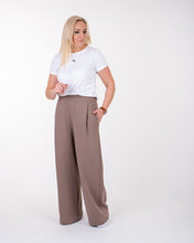 Įkelti vaizdą į galerijos rodinį, Laisvalaikio kelnės ,,Elė"