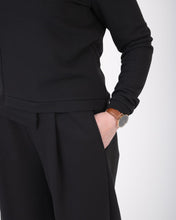 Įkelti vaizdą į galerijos rodinį, Juodas laisvalaikio kostiumėlis ,,Elė"