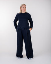 Įkelti vaizdą į galerijos rodinį, Mėlynas laisvalaikio kostiumėlis ,,Elė"