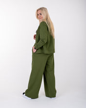 Įkelti vaizdą į galerijos rodinį, Laisvalaikio kostiumėlis su bomberiu