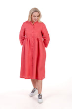 Įkelti vaizdą į galerijos rodinį, Koralo spalvos lininė suknelė, midi ilgio, susegama su sagutėmis