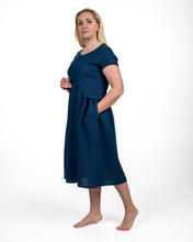 Įkelti vaizdą į galerijos rodinį, Mėlyna lininė suknelė ,,Smiltė"