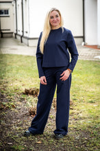 Įkelti vaizdą į galerijos rodinį, Mėlynos spalvos laisvalaikio kostiumėlis ,,Elegancija"