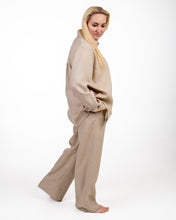 Įkelti vaizdą į galerijos rodinį, Natūralaus lino kostiumas su kelnėmis