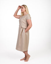 Įkelti vaizdą į galerijos rodinį, Natūralios spalvos lininė suknelė ,,Smiltė"