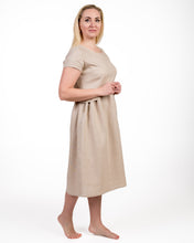 Įkelti vaizdą į galerijos rodinį, Natūralios spalvos lininė suknelė ,,Smiltė"