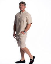 Įkelti vaizdą į galerijos rodinį, Natūralios spalvos lino kostiumas su šortais