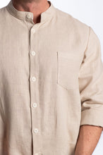 Įkelti vaizdą į galerijos rodinį, Natūralios lino spalvos lininis kostiumas vyrams, marškiniai ir kelnės