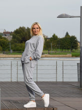 Įkelti vaizdą į galerijos rodinį, Melanžo spalvos laisvalaikio kostiumas