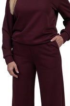 Įkelti vaizdą į galerijos rodinį, Raudonos plytų spalvos laisvalaikio kostiumėlis Viktorija