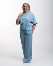 Įkelti vaizdą į galerijos rodinį, Žydras lino kostiumas su palaidine