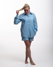 Įkelti vaizdą į galerijos rodinį, Žydras lino kostiumas su šortais