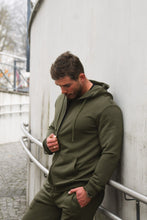 Įkelti vaizdą į galerijos rodinį, Lietuviški vyriški trenigai chaki spalvos su užtrauktuku