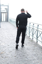 Įkelti vaizdą į galerijos rodinį, Lietuviški vyriški trenigai juodos spalvos su užtrauktuku