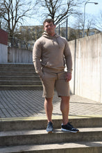 Įkelti vaizdą į galerijos rodinį, Kreminės spalvos vyriškas kostiumėlis su šortais