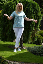 Įkelti vaizdą į galerijos rodinį, Pagaminta Lietuvoje  mėlyna lininė palaidinė