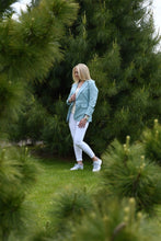 Įkelti vaizdą į galerijos rodinį, Pagamintas Lietuvoje Mėlynas lininis klasikinis švarkelis