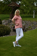 Įkelti vaizdą į galerijos rodinį, Pagaminta Lietuvoje rožinė lininė palaidinė