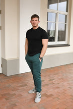 Įkelti vaizdą į galerijos rodinį, Žalios spalvos vyriškos treniginės kelnės
