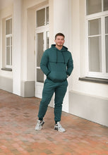 Įkelti vaizdą į galerijos rodinį, Lietuviški vyriški trenigai žalios spalvos su gobtvu