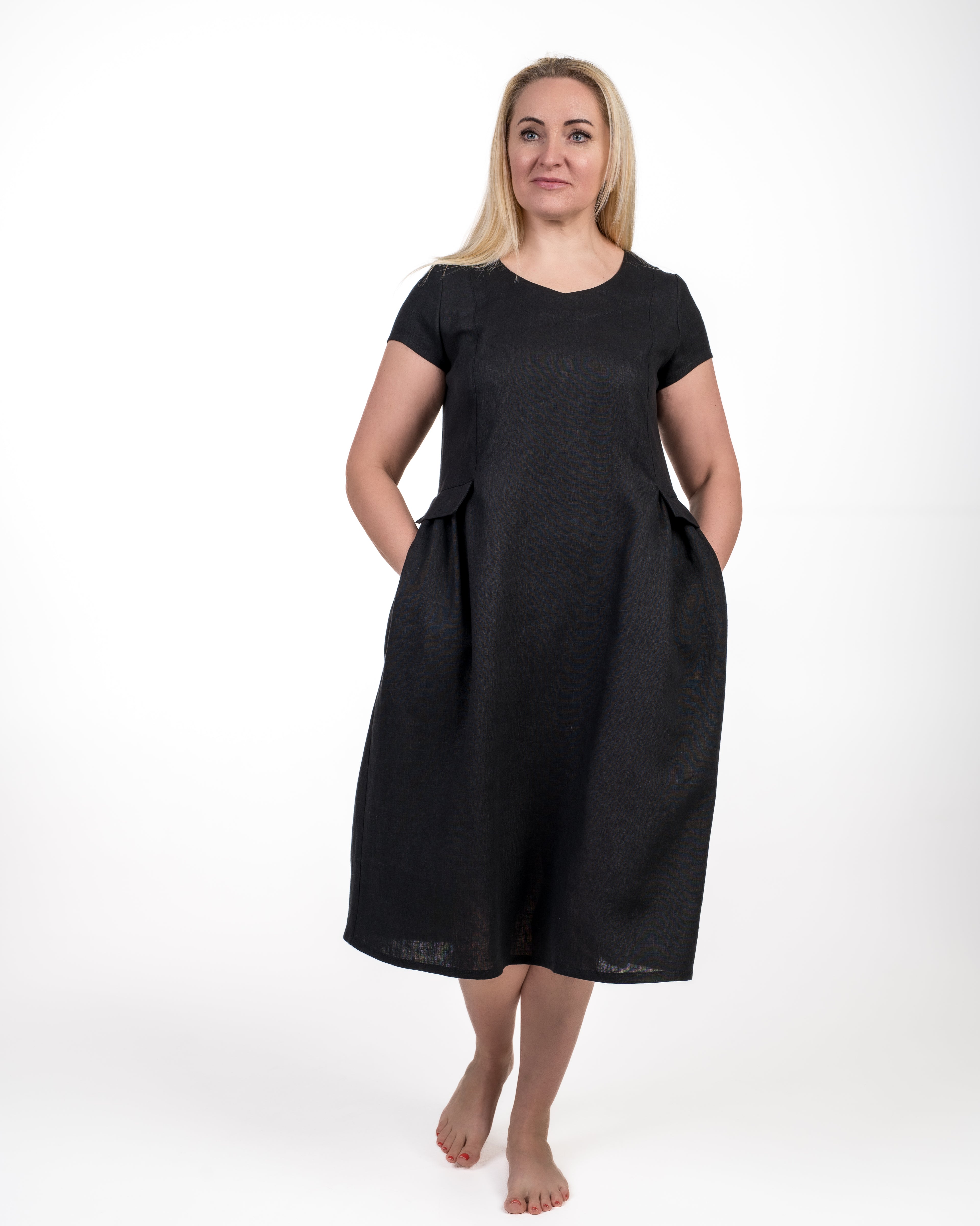 Juoda lininė suknelė, su kišenėmis