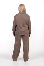 Įkelti vaizdą į galerijos rodinį, Kreminis laisvalaikio kostiumėlis Viktorija
