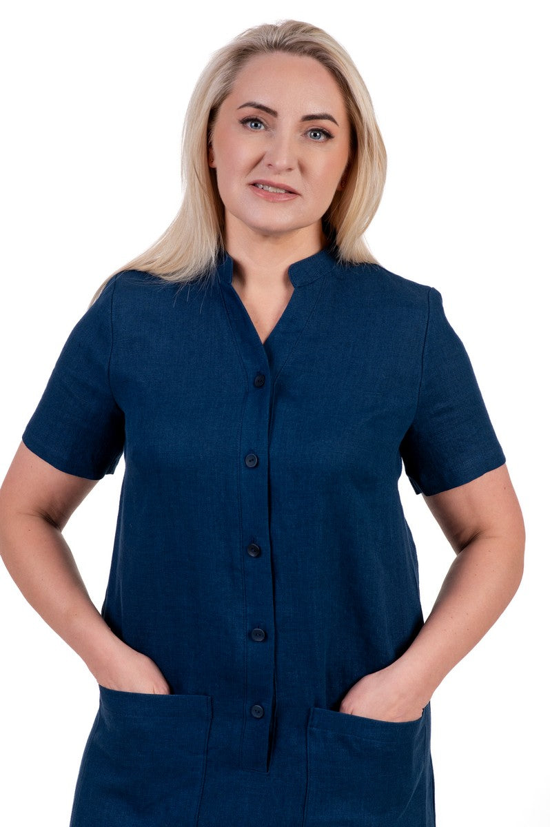 Mėlyna lininė suknelė, su kišenėmis ir skeltukais.